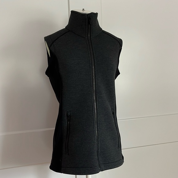 🌺Kuhl Vest - Picture 1 of 14